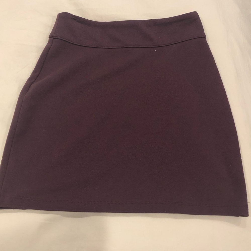 Plum mini skirt with back zipper